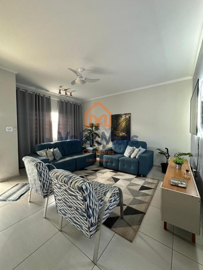 Casa à venda com 3 quartos, 252m² - Foto 1