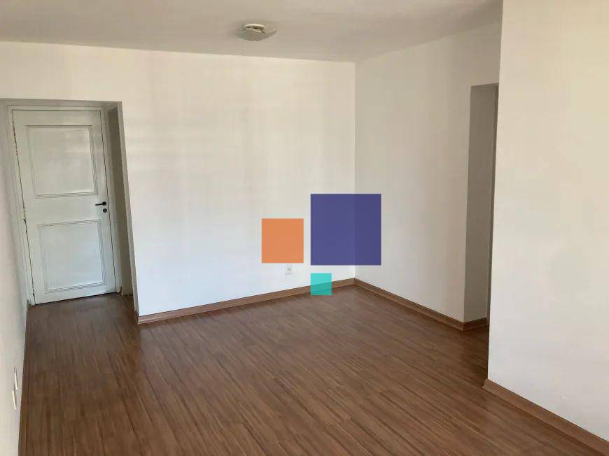 Apartamento à venda com 2 quartos, 78m² - Foto 3