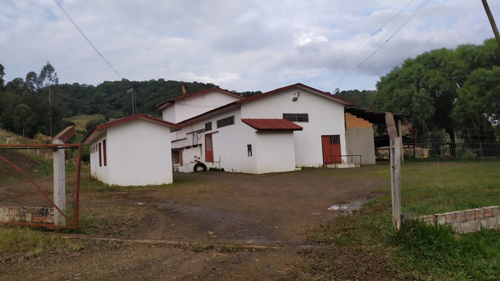 Fazenda à venda com 1 quarto, 2m² - Foto 1