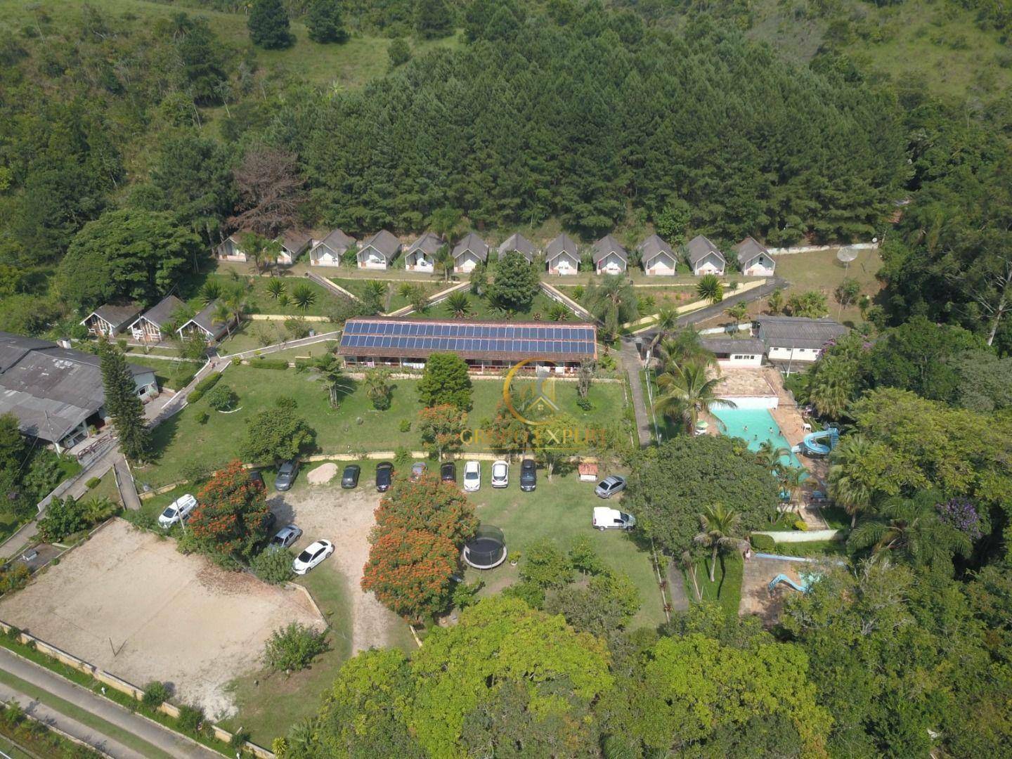 Flat/Apart Hotel à venda com 37 quartos, 3500m² - Foto 2