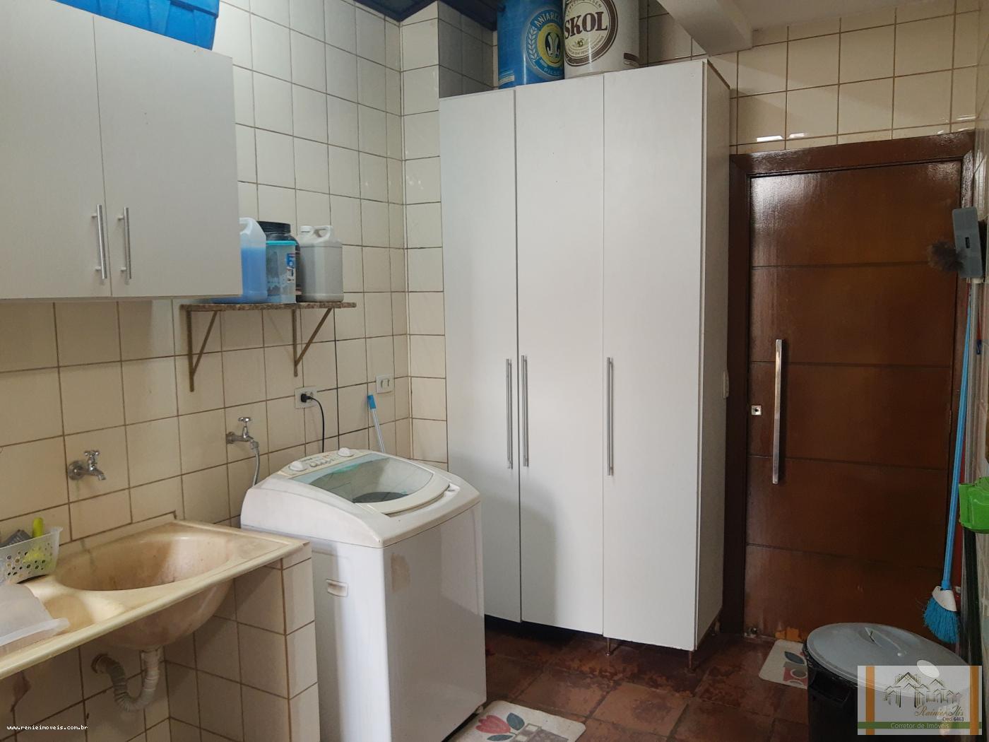 Casa à venda com 4 quartos, 360m² - Foto 26