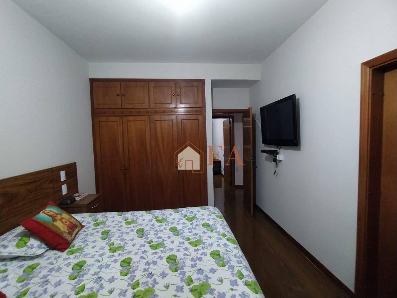 Apartamento à venda com 4 quartos, 240m² - Foto 27