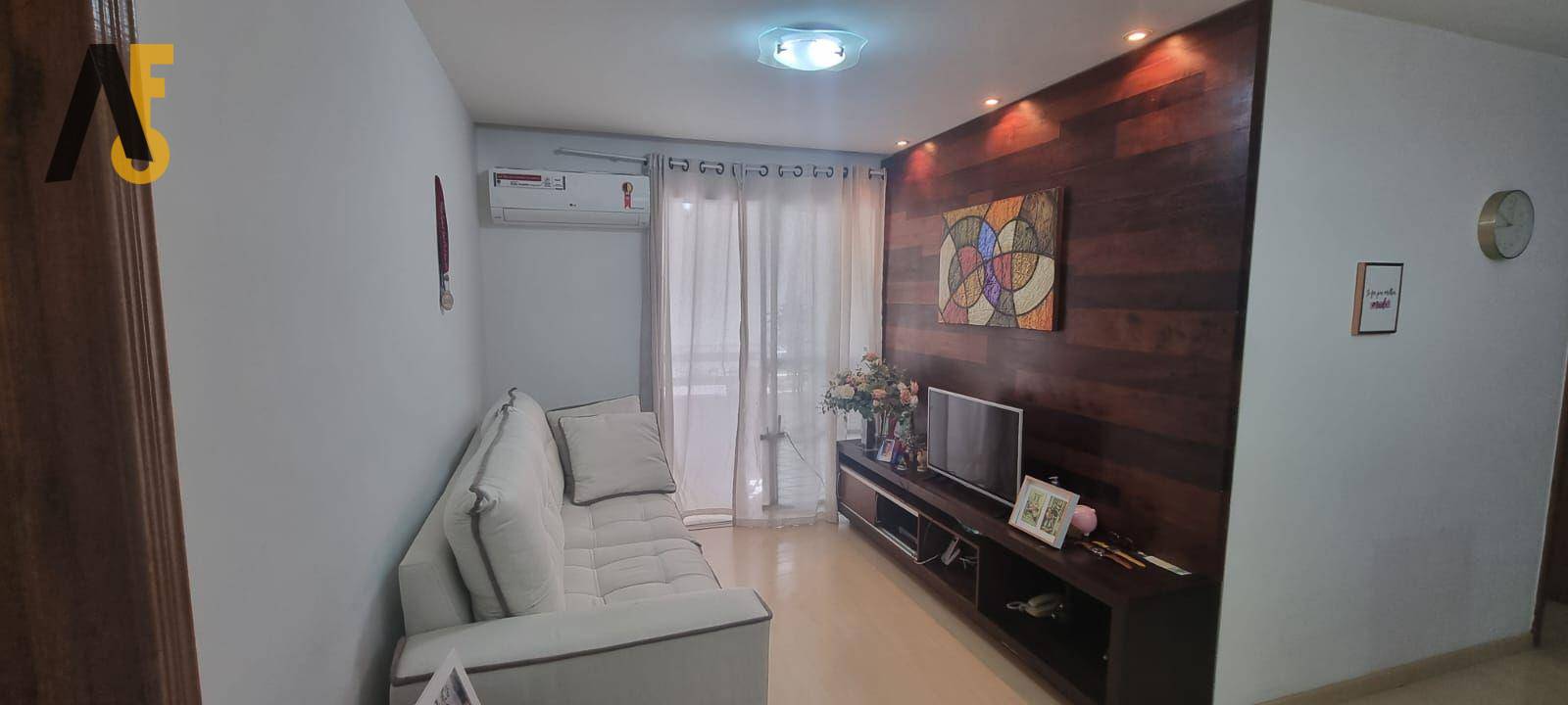 Apartamento à venda com 2 quartos, 64m² - Foto 3