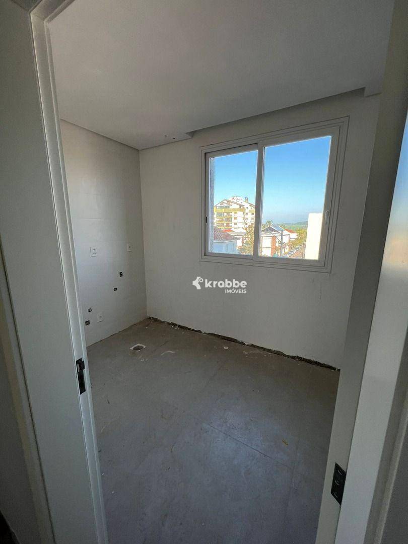 Apartamento à venda com 3 quartos, 235m² - Foto 6