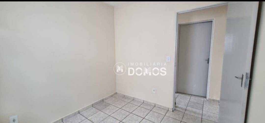 Casa à venda com 2 quartos, 60m² - Foto 12