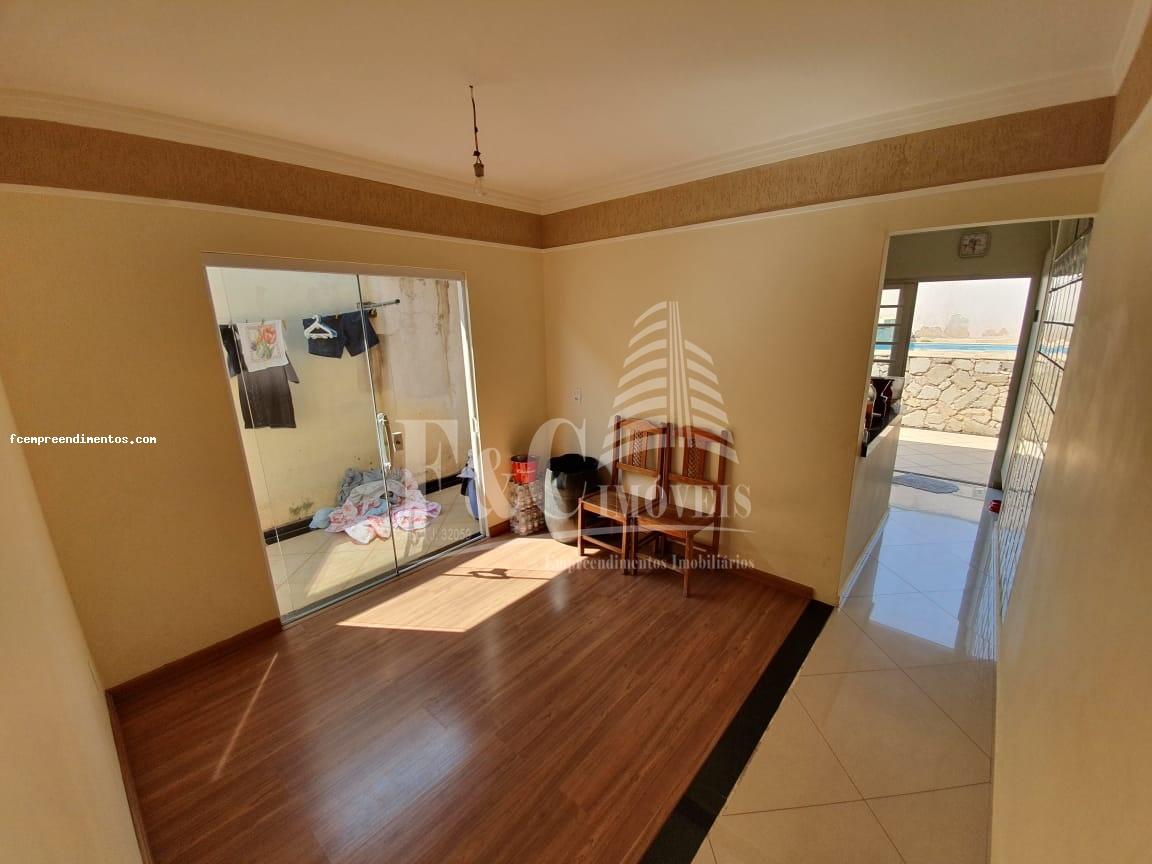 Casa à venda com 2 quartos, 250m² - Foto 5