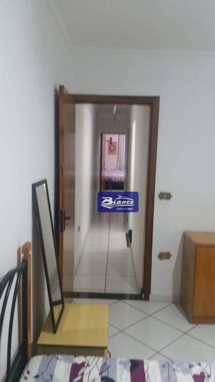 Sobrado à venda com 3 quartos, 180m² - Foto 9