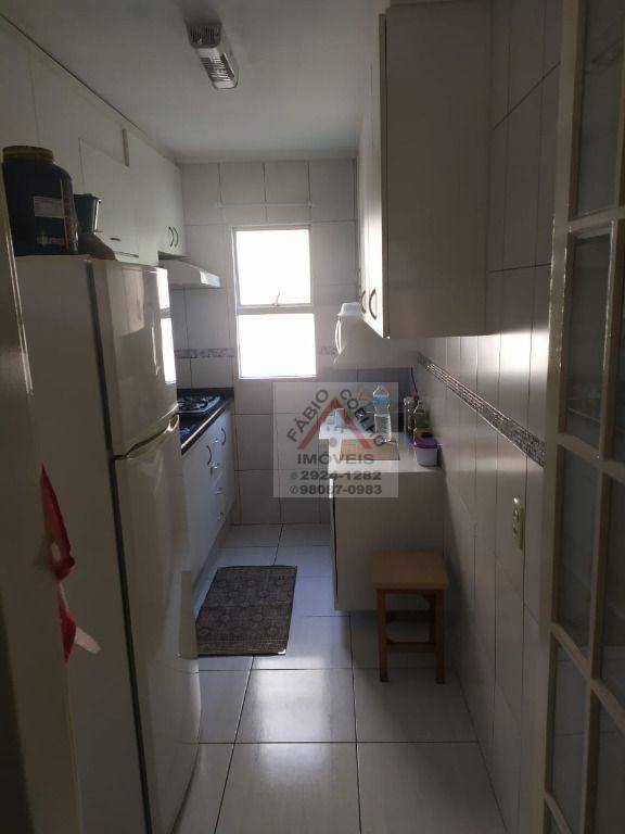 Apartamento à venda com 2 quartos, 62m² - Foto 14