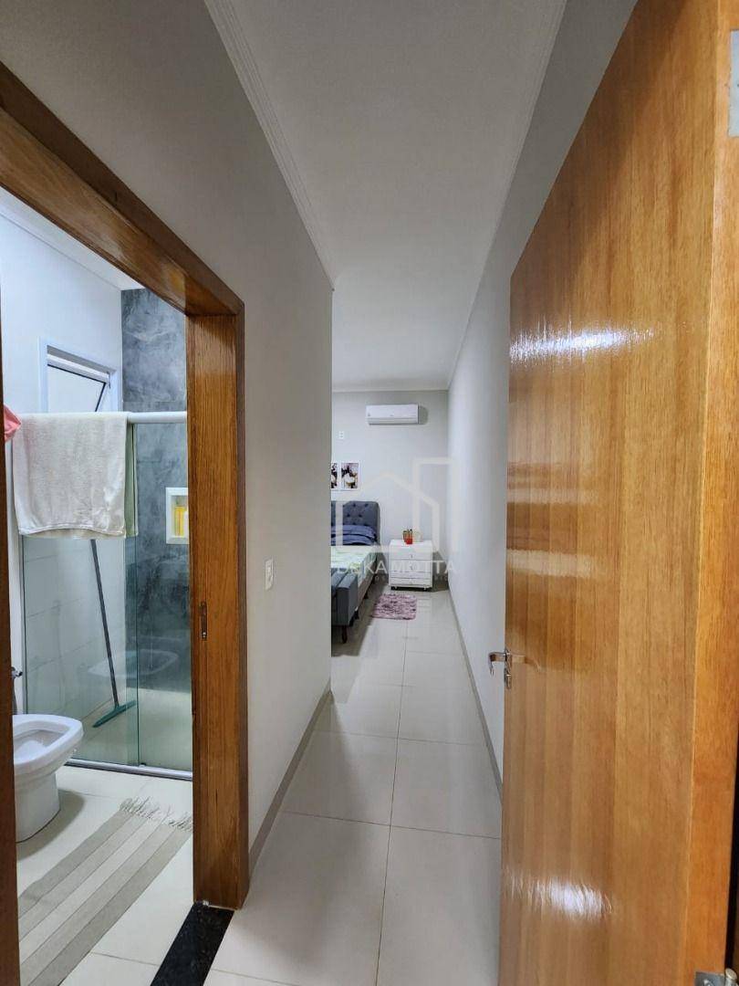 Casa à venda com 2 quartos, 70m² - Foto 13