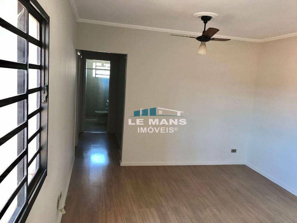 Apartamento à venda com 2 quartos, 62m² - Foto 4