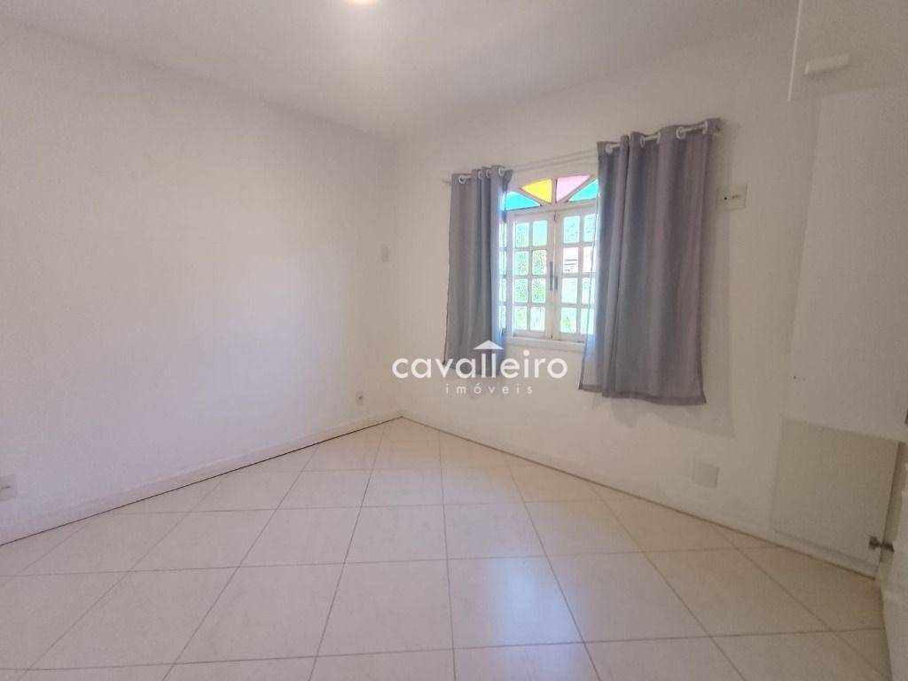 Casa à venda com 3 quartos, 240m² - Foto 27