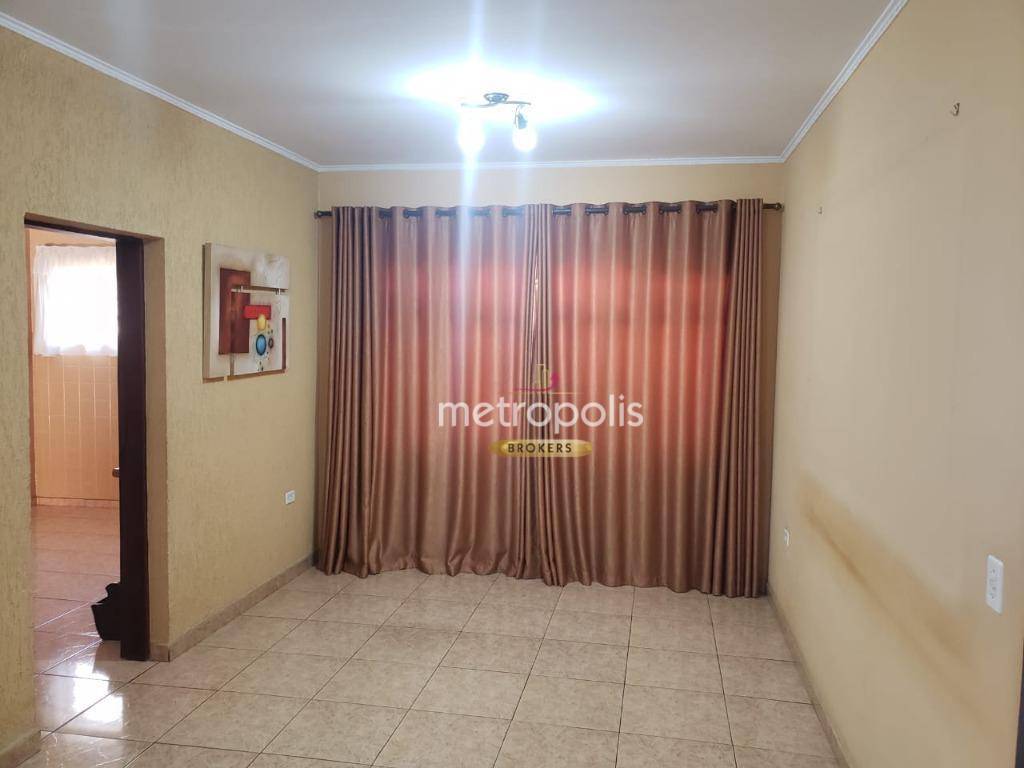 Sobrado à venda com 3 quartos, 200m² - Foto 1