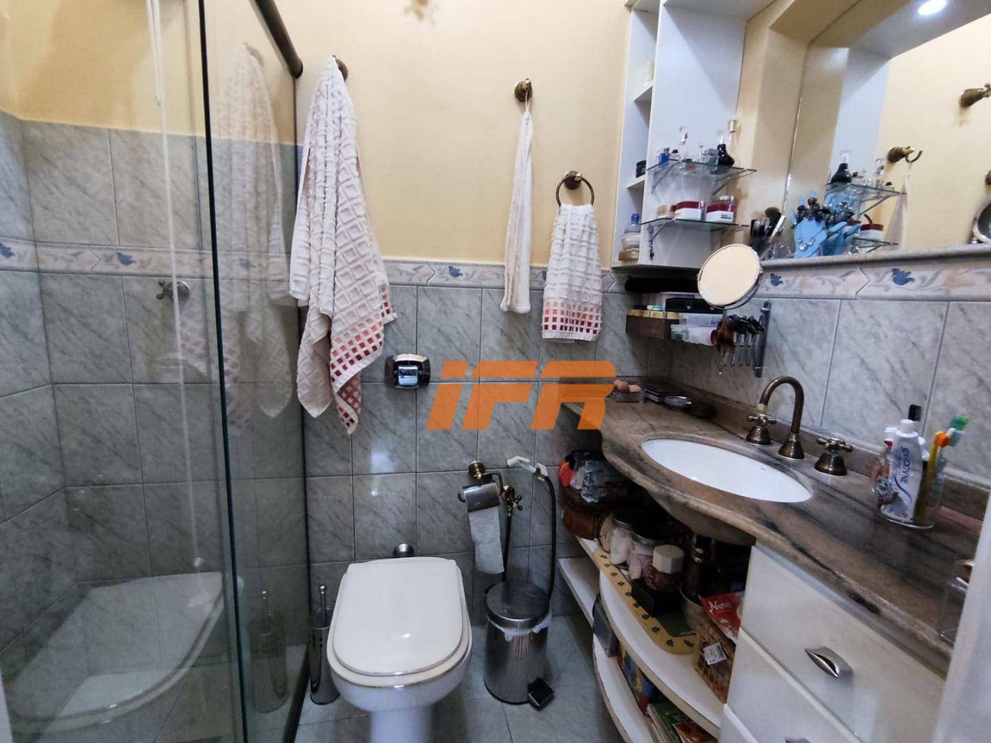 Casa de Condomínio à venda com 4 quartos, 305m² - Foto 19