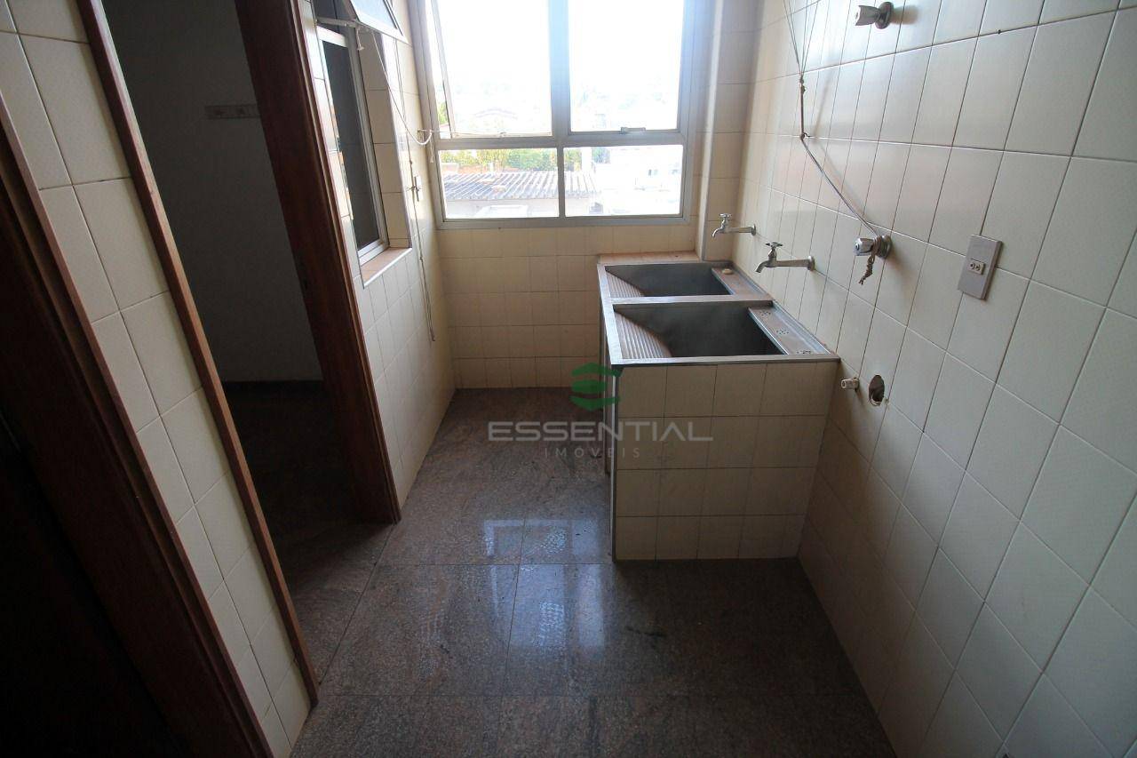 Apartamento à venda com 3 quartos, 158m² - Foto 7