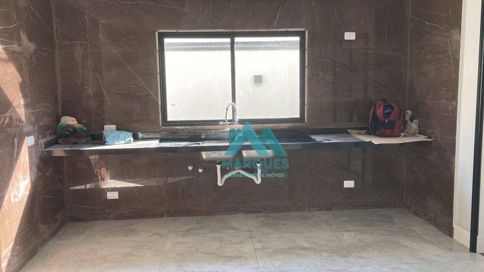 Casa, 3 quartos, 247 m² - Foto 3