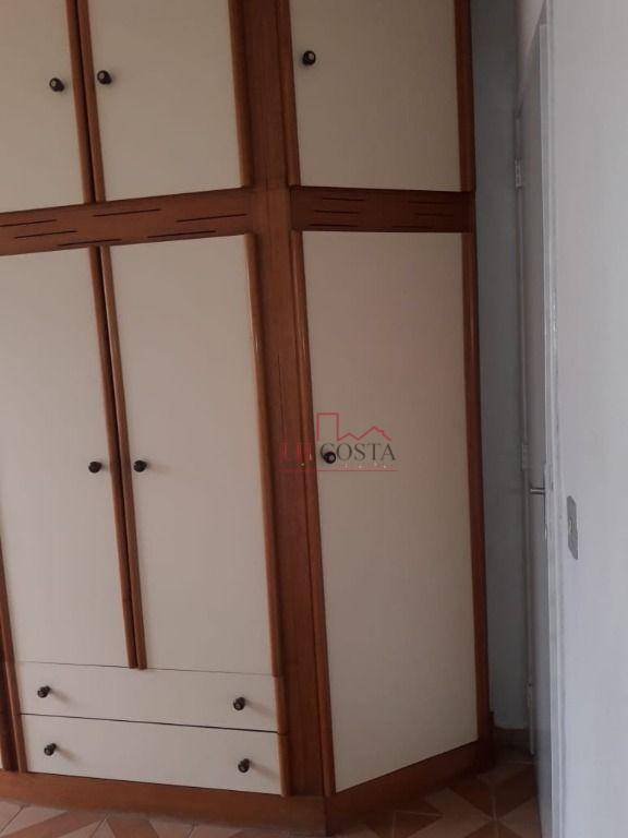 Apartamento para alugar com 2 quartos, 60m² - Foto 11