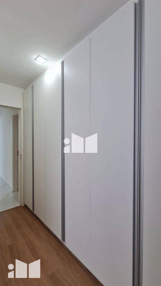 Apartamento à venda com 4 quartos, 146m² - Foto 11