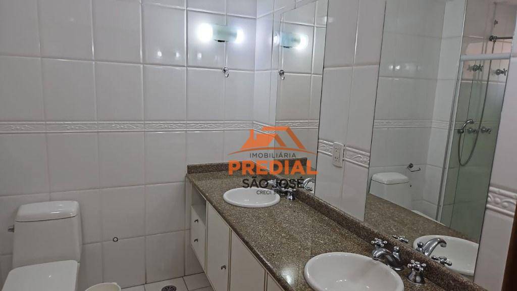 Apartamento à venda com 3 quartos, 125m² - Foto 12