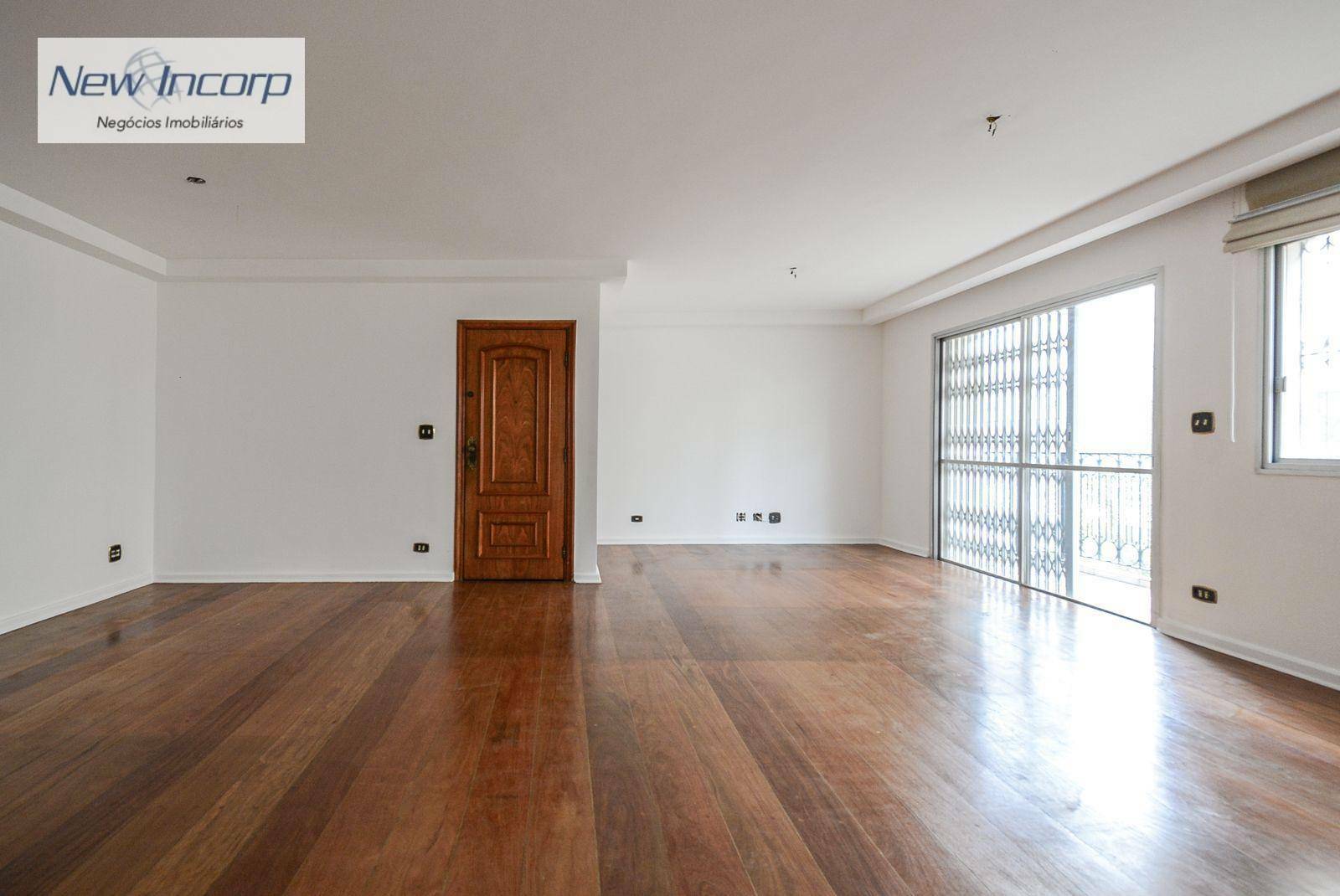 Apartamento à venda com 3 quartos, 161m² - Foto 4