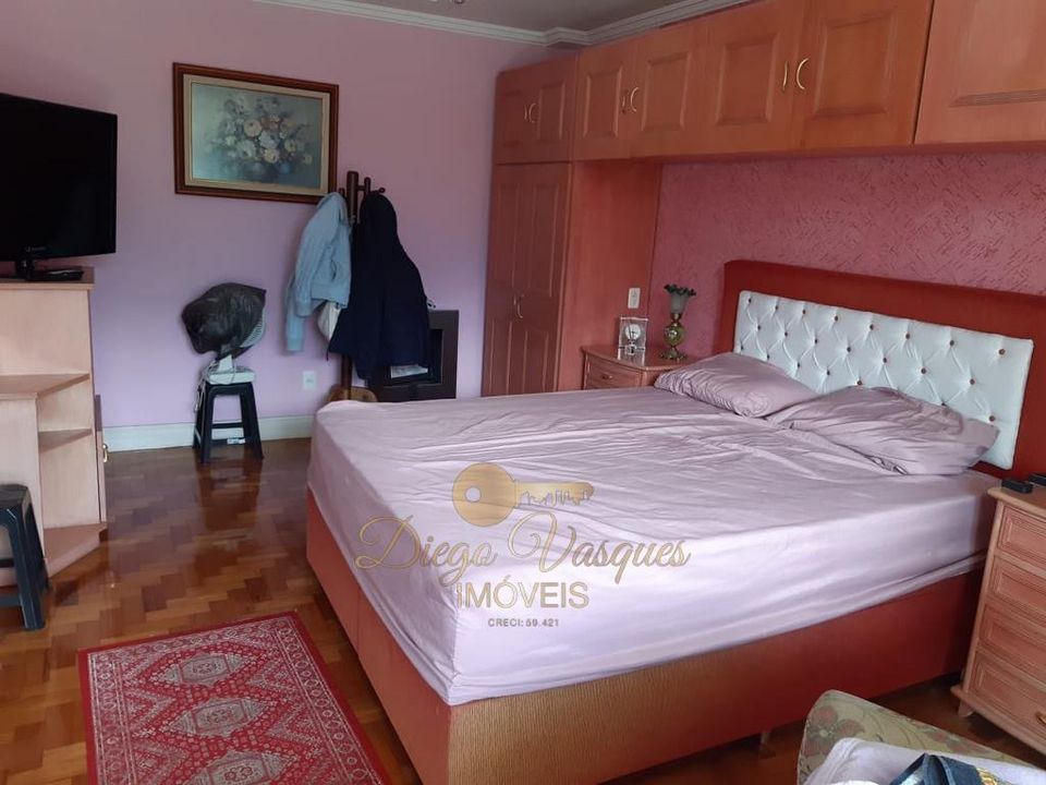 Casa à venda com 10 quartos, 1570m² - Foto 22