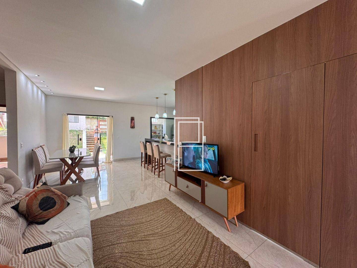 Casa à venda com 4 quartos, 265m² - Foto 6