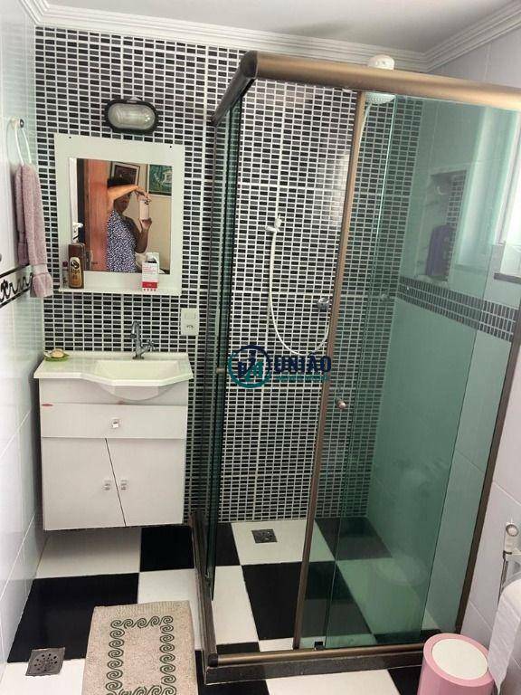 Casa de Condomínio à venda com 4 quartos, 220m² - Foto 17