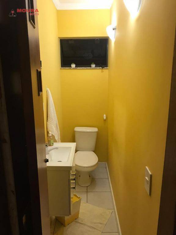 Sobrado à venda com 2 quartos, 128m² - Foto 3