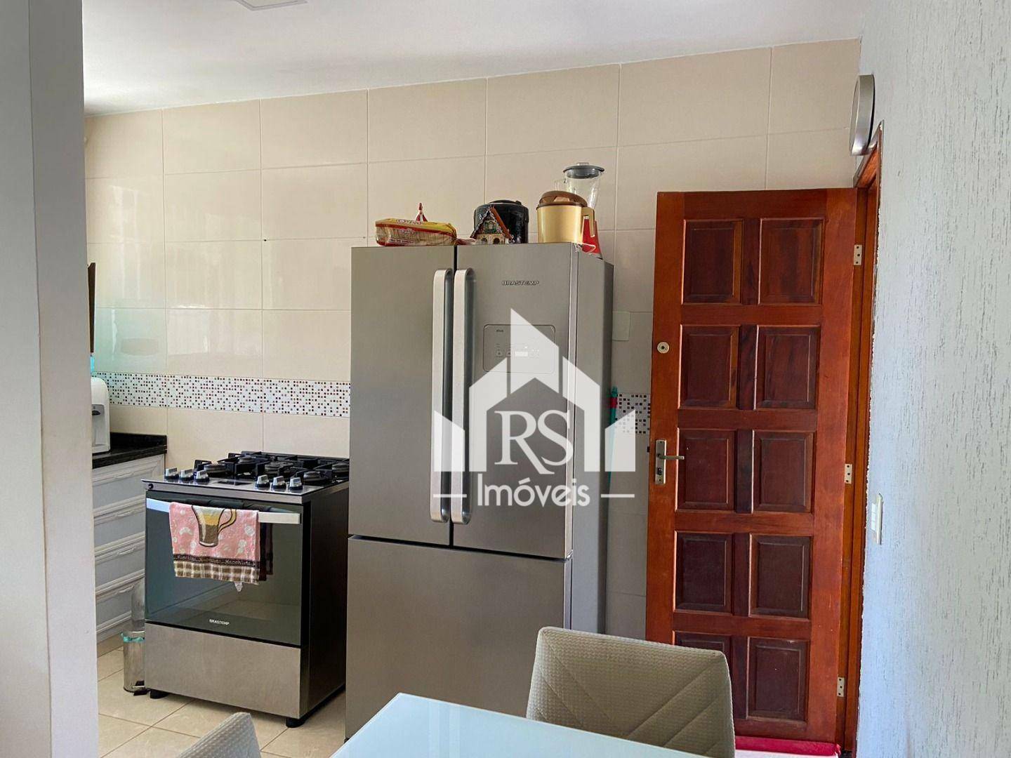 Casa à venda com 2 quartos, 78m² - Foto 11