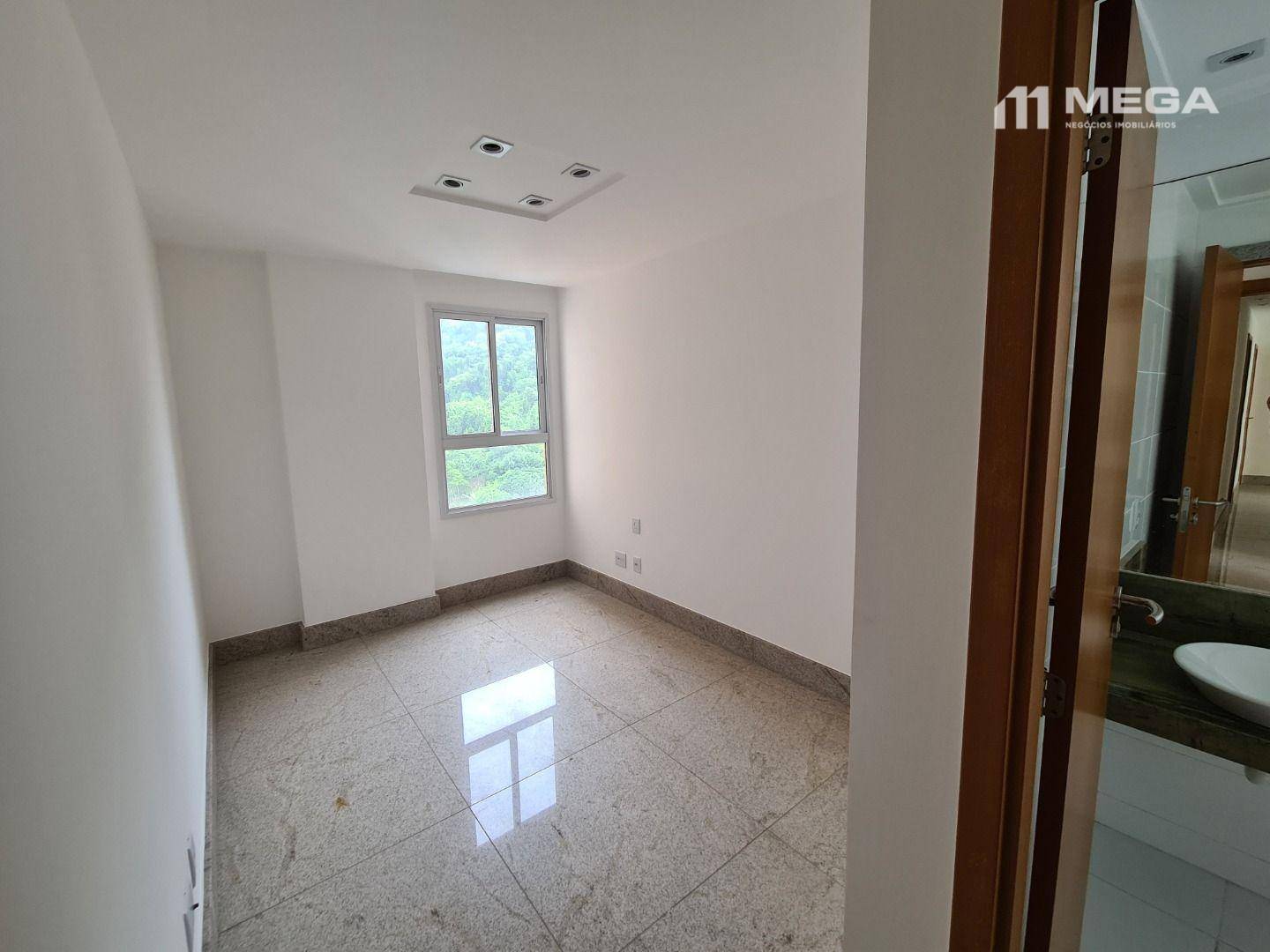 Apartamento à venda com 4 quartos, 141m² - Foto 16