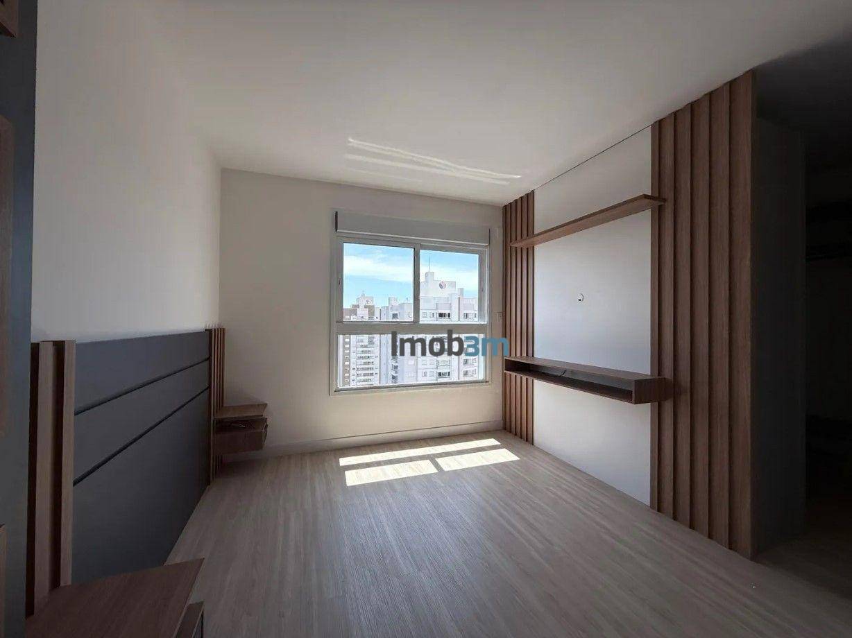 Apartamento para alugar com 3 quartos, 137m² - Foto 10
