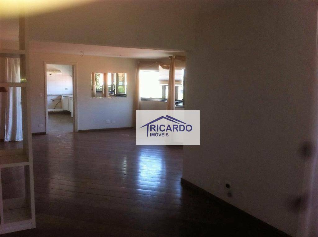 Apartamento à venda com 4 quartos, 190m² - Foto 1