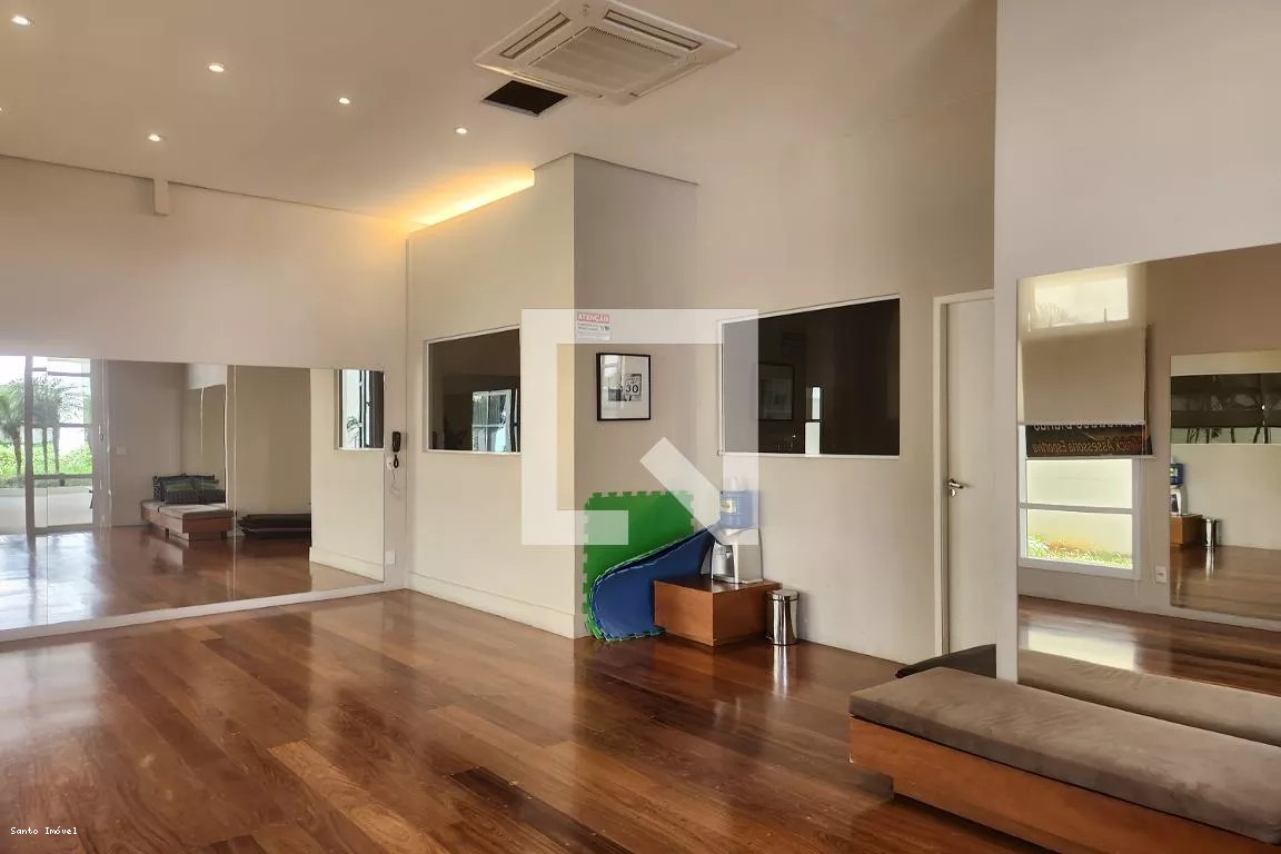Apartamento para alugar com 3 quartos, 198m² - Foto 26