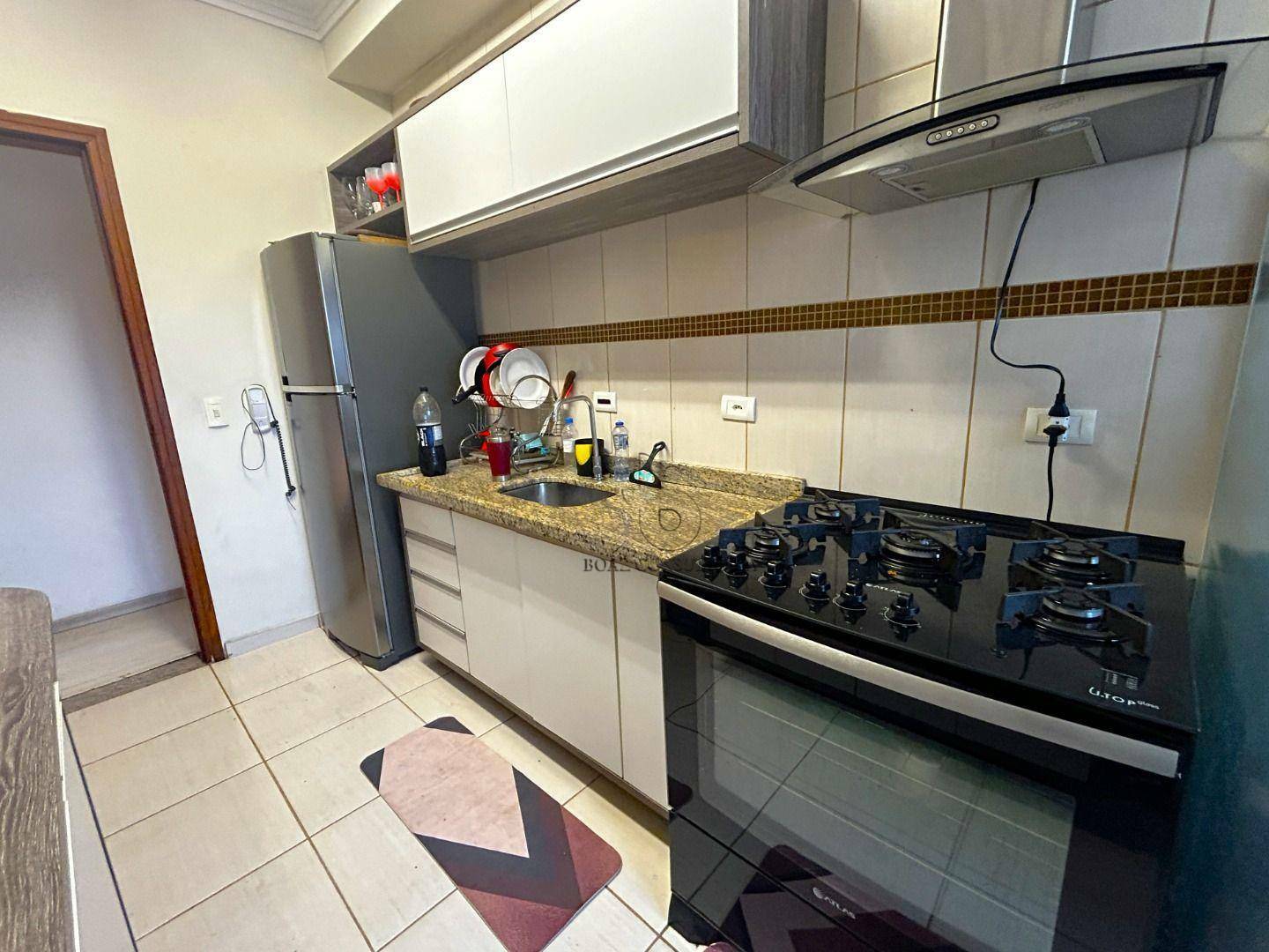 Apartamento à venda com 2 quartos, 62m² - Foto 2