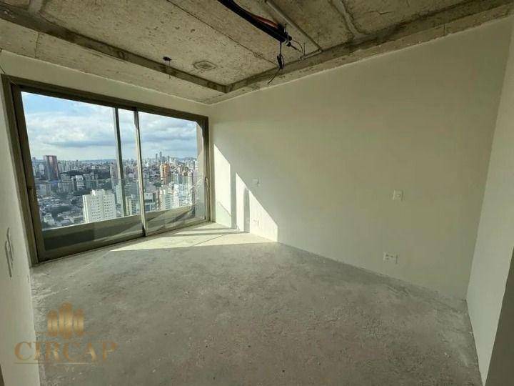 Apartamento à venda com 3 quartos, 232m² - Foto 6