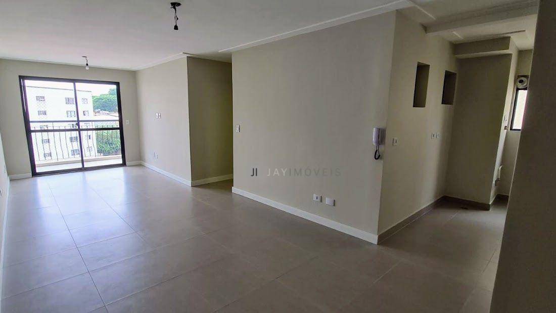 Apartamento à venda com 3 quartos, 85m² - Foto 1