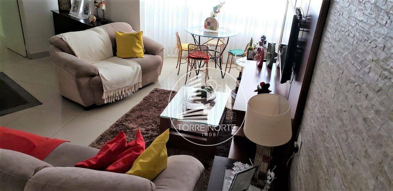 Apartamento à venda com 3 quartos, 84m² - Foto 1