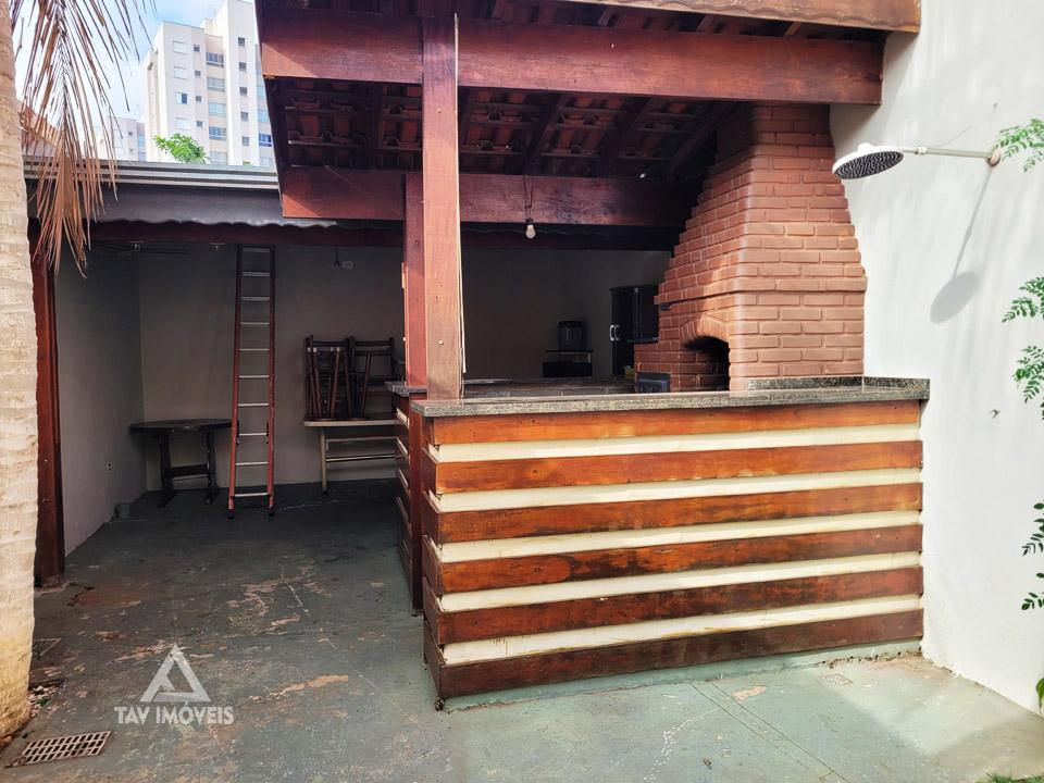 Casa à venda com 5 quartos, 250m² - Foto 19