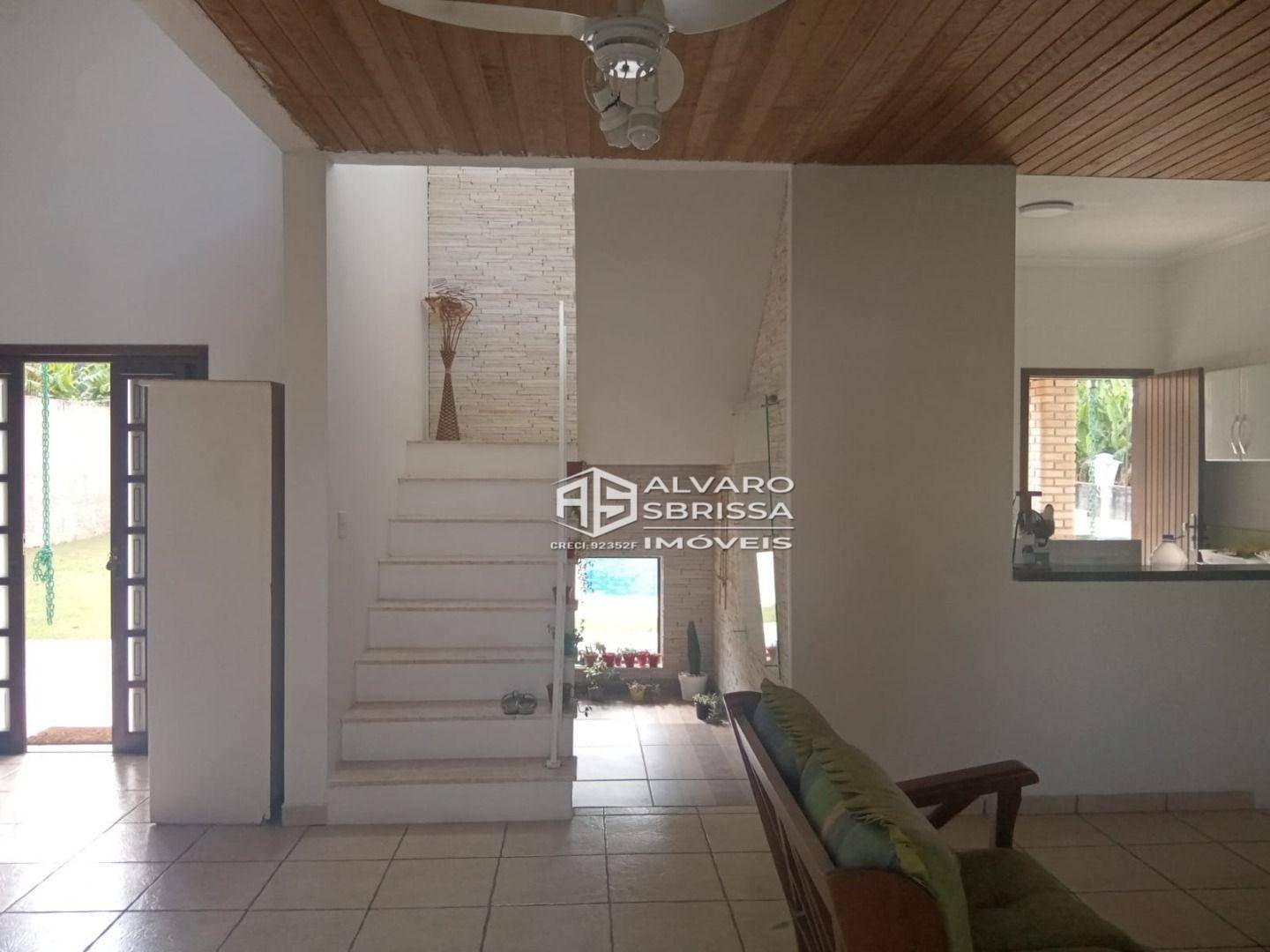 Chácara à venda com 3 quartos, 300m² - Foto 11