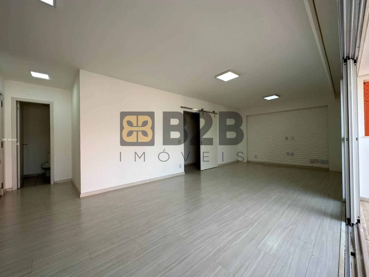 Apartamento à venda com 3 quartos, 135m² - Foto 3