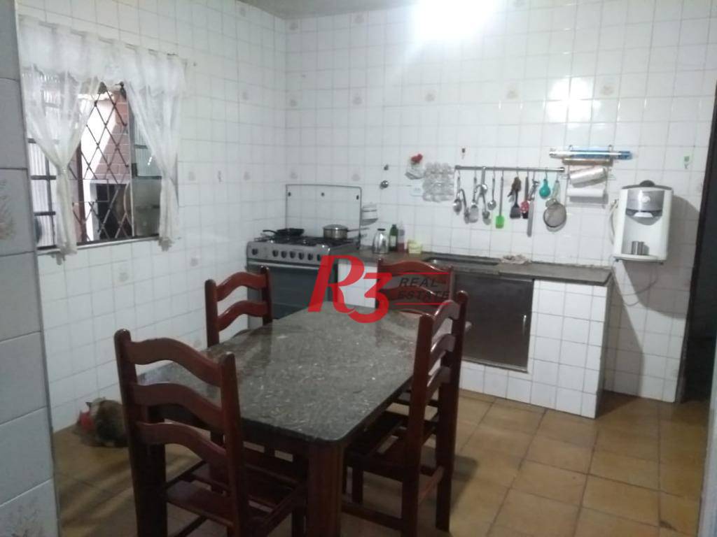 Casa, 2 quartos, 206 m² - Foto 1