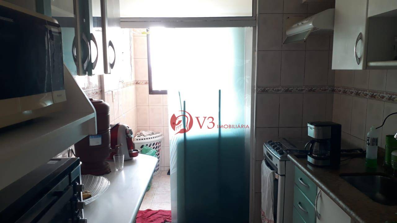 Apartamento à venda com 3 quartos, 65m² - Foto 15