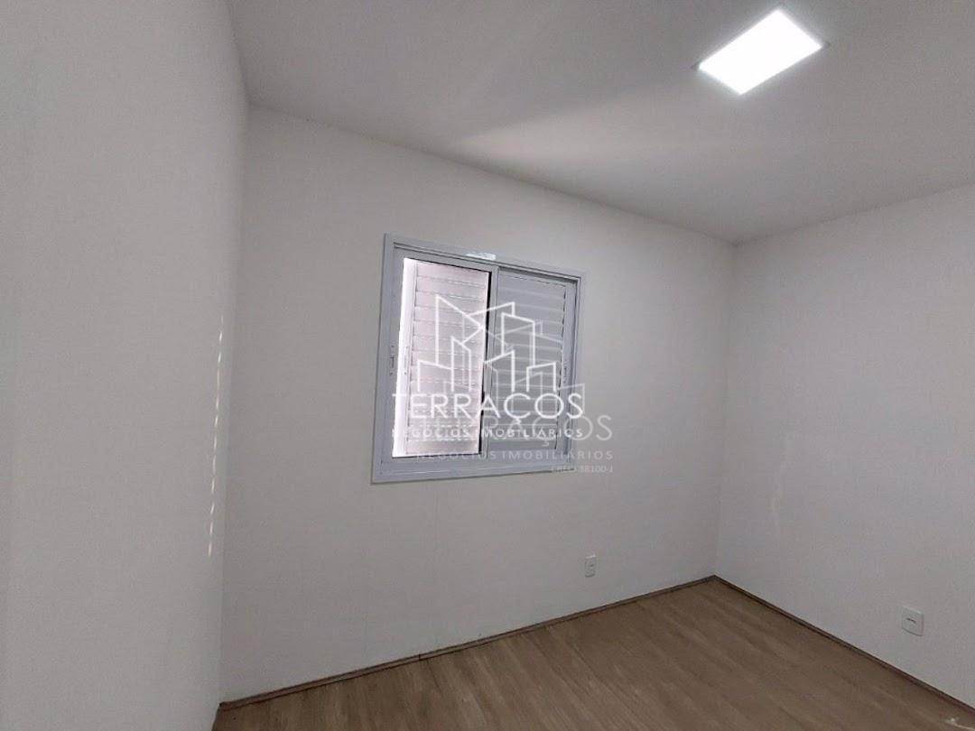 Apartamento à venda com 3 quartos, 61m² - Foto 13