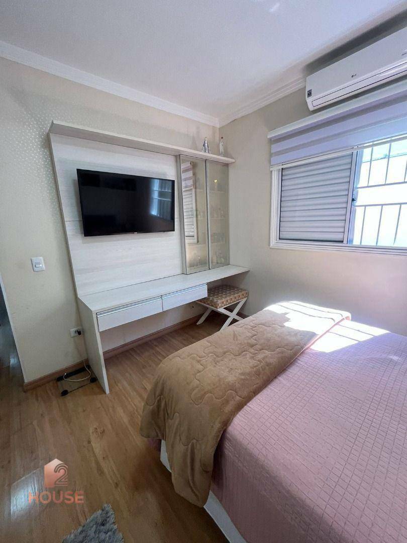 Casa à venda com 3 quartos, 180m² - Foto 14