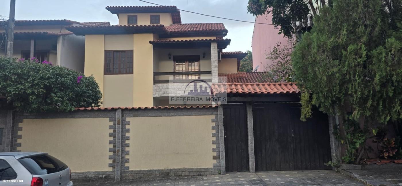 Casa de Condomínio para alugar com 4 quartos, 180m² - Foto 1