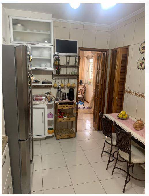 Apartamento à venda com 3 quartos, 128m² - Foto 10