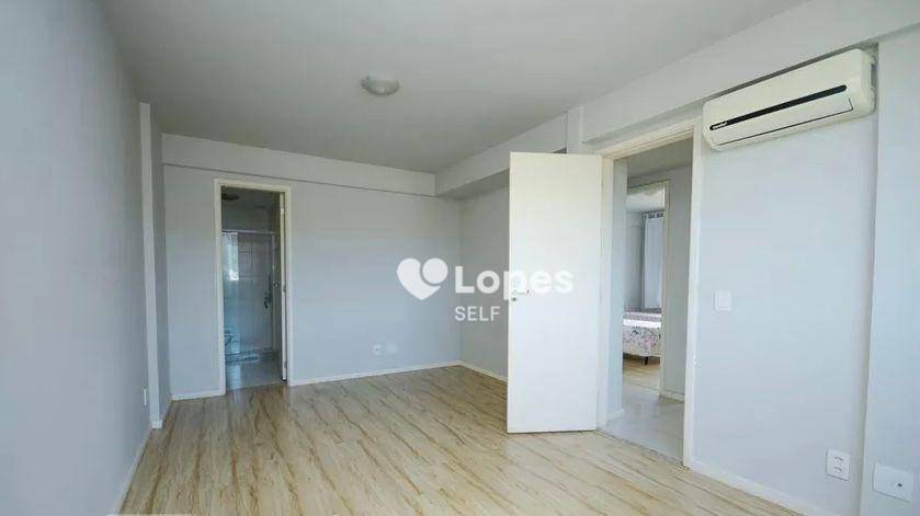 Apartamento à venda com 3 quartos, 114m² - Foto 8