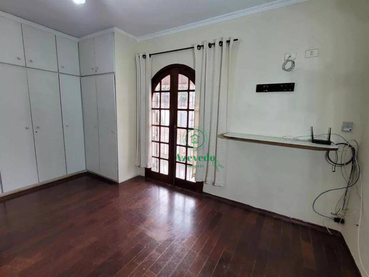 Sobrado à venda com 3 quartos, 200m² - Foto 7