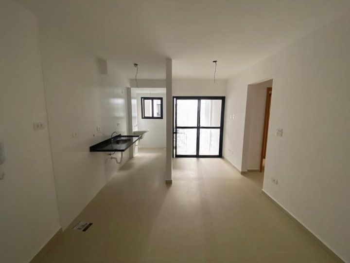 Apartamento à venda com 2 quartos, 60m² - Foto 1