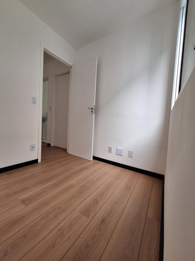 Apartamento à venda com 2 quartos, 33m² - Foto 3