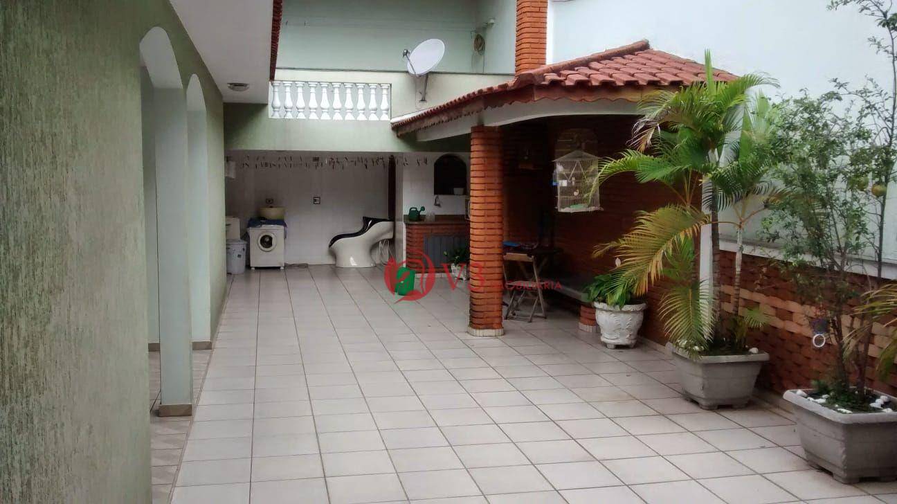 Sobrado à venda com 3 quartos, 250m² - Foto 7